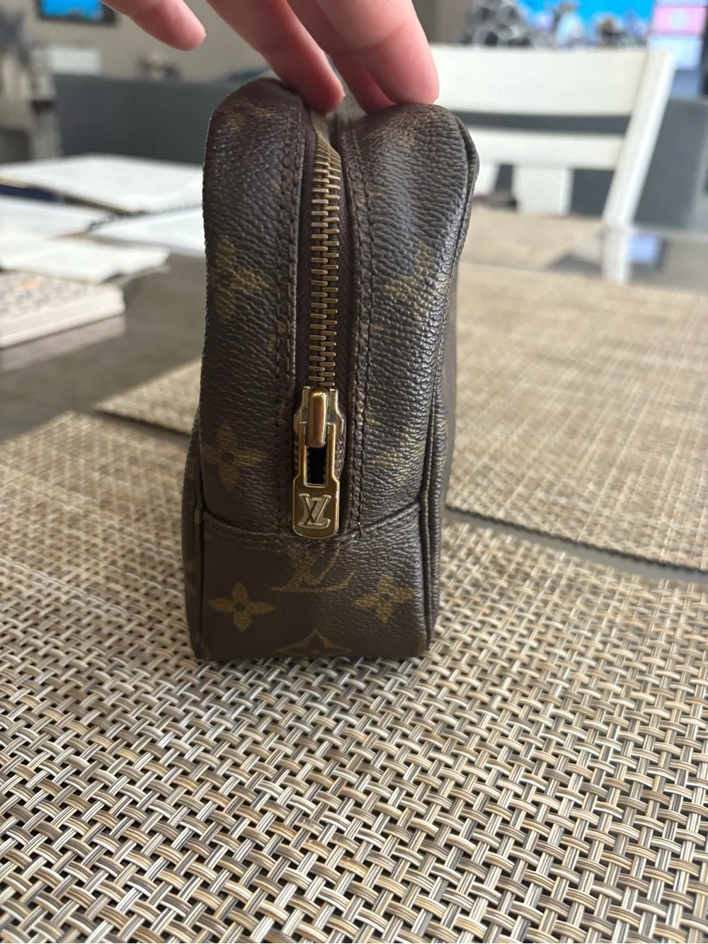 Louis Vuitton Trousse 23